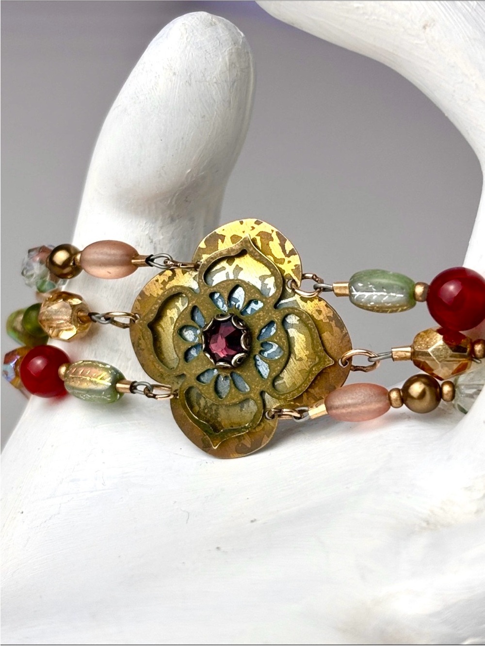 Vintage Holly Yashi Gem Multi Bead Niobium Sacred Geometry & Ruby Center Bracele